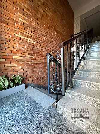 Продаж квартири з терасою Днепр