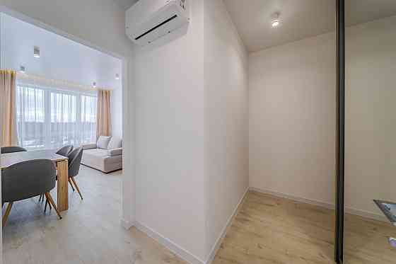 Продаж однокімнтної квартири ЖК Континент вул. Трускавецька Сокольники