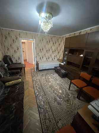 Продаж, м. Палац Україна, Антоновича, 124/128, затишна 1 к.кв. 40 кв.м Киев