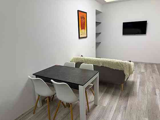 Сдается Метро Университет,  2-х комнатная ЕВРО  квартира, Пирогова 10Г Kyiv