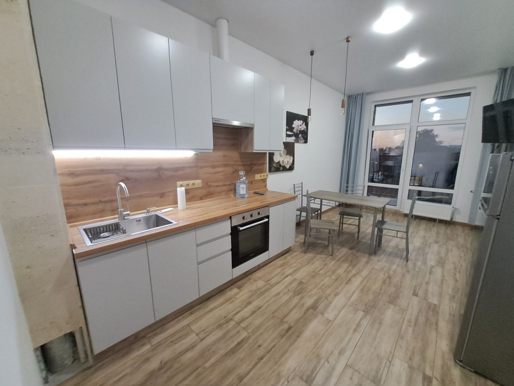 Пространство на Донского. Однокомнатная с гардеробной и балконом. Одесса - изображение 1