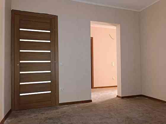 Бомбезна 1-к, 60.99 м², кухня 18 м²! Є-Оселя, Є-ремонт. Без комісії! Киев