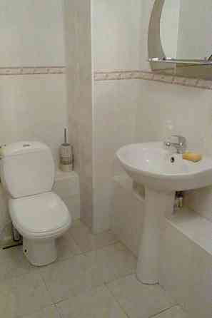 Дарніцький район, М. Поздняки, Броріса Гмирі 1-Б/6 прожаж 3х кімнатної Киев