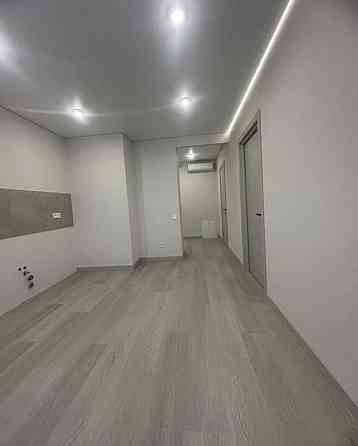 Продам 1 кімнатну квартиру  із якісним ремонтом у обжитій новобудові Івано-Франківськ