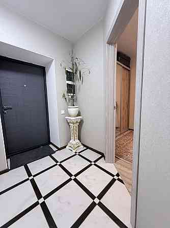 1к квартира з ремонтом, меблями і технікою в оточенні соснового лісу! Bucha