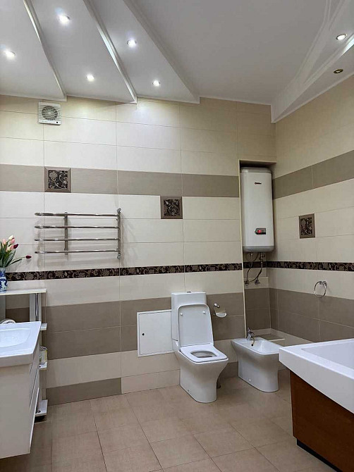 4 кімн квартира, вид на море з ремонтом у Сабанському пров. 250.000 $ Одеса - зображення 7