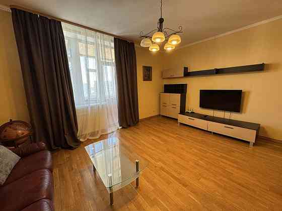 Оренда 2 кім.86 кв.м. Старонаводницька 6-Б Kyiv