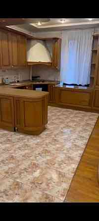 Сдам 5 к. квартиру площадь Владимира Великого(Артема) Kryvyi Rih