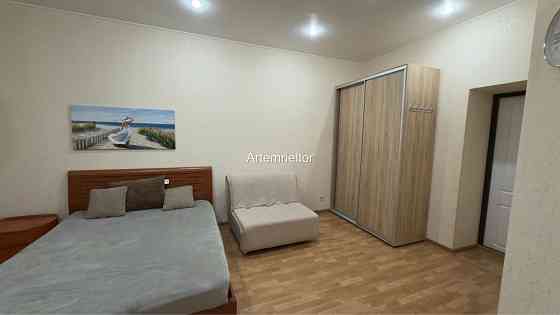 Сдам квартиру Пушкинская 8 Дерибасовская высокие потолки/толстяе стены Одесса