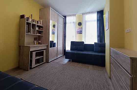 Здам в оренду 3-кімнатну квартиру ТЕРМІНОВО Кам`янське (Запорізька обл.)