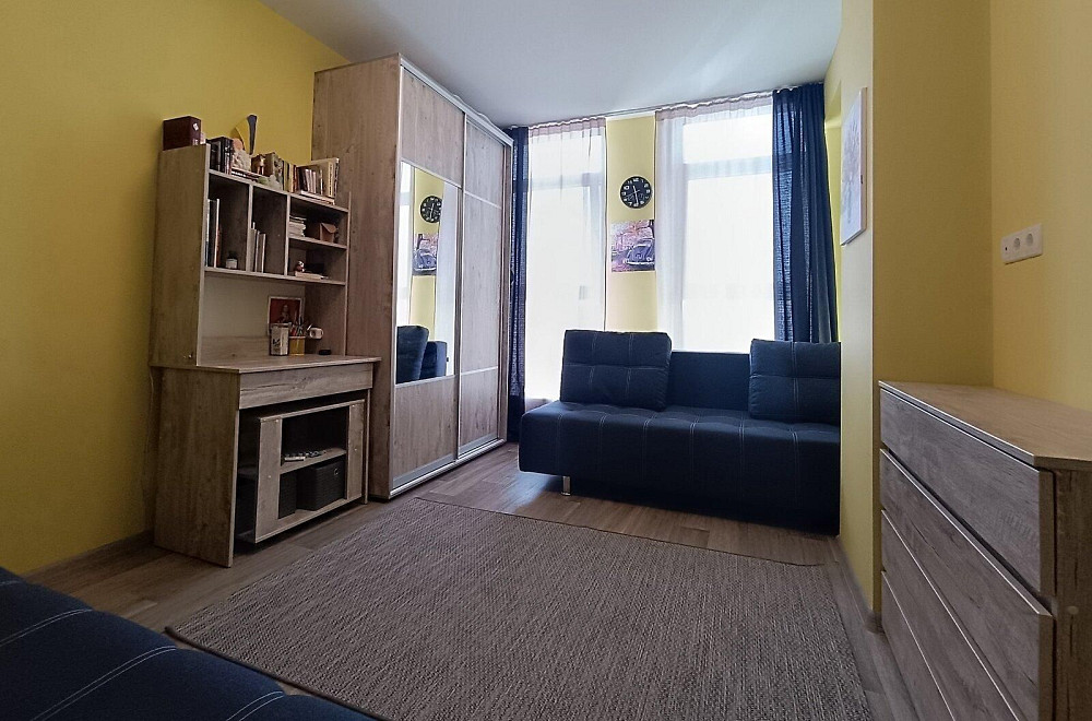 Здам в оренду 3-кімнатну квартиру ТЕРМІНОВО Кам`янське (Запорізька обл.) - зображення 2