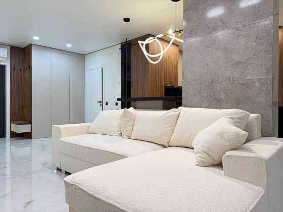 Двокімнатна з якісним ремонтом на 6 поверсі в ЖК Manhattan біля озера Івано-Франківськ