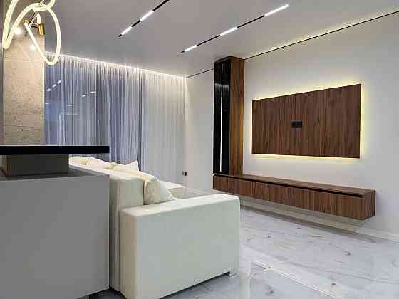 Двокімнатна з якісним ремонтом на 6 поверсі в ЖК Manhattan біля озера Івано-Франківськ