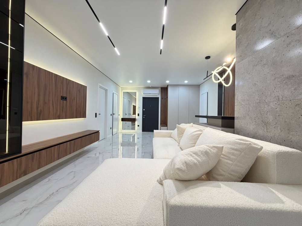 Двокімнатна з якісним ремонтом на 6 поверсі в ЖК Manhattan біля озера Івано-Франківськ - зображення 3