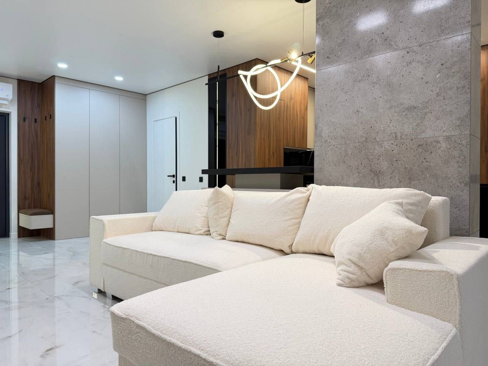 Двокімнатна з якісним ремонтом на 6 поверсі в ЖК Manhattan біля озера Івано-Франківськ - зображення 1