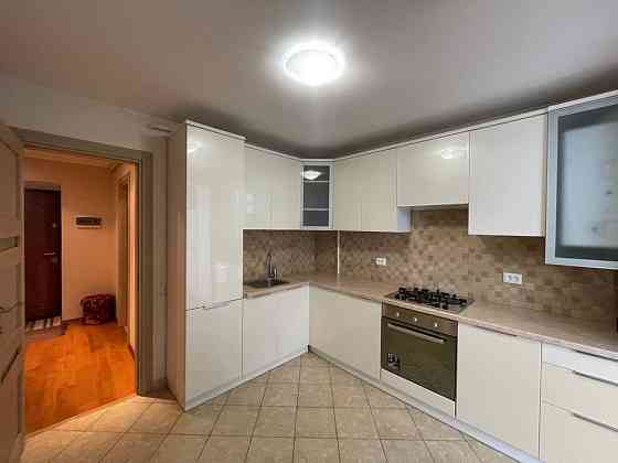 Акуратна 2-кімнатна в якісному будинку !вул.Молодіжна Івано-Франківськ