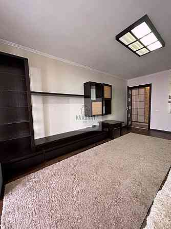 Продам 3-кімнатну квартиру з меблями та технікою у новому будинку Kam`ianets-Podilskyi