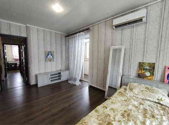 Продаю ТЕПЛУ квартиру на 5 поверсі. Є БАЛКОН. Ірпінь біля ВЕРСАЛЬ ПАРК Ирпень