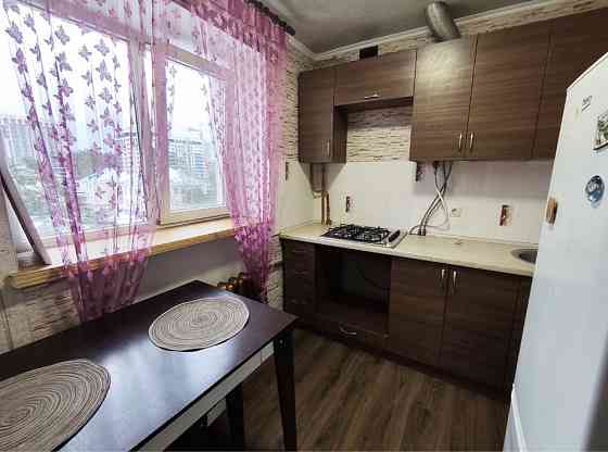 Продаю ТЕПЛУ квартиру на 5 поверсі. Є БАЛКОН. Ірпінь біля ВЕРСАЛЬ ПАРК Ирпень