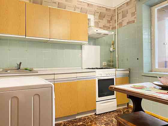 Здам 2К квартиру 50 м2 біля м. Житомирська. Вул. Поповича (Семашка) 12 Kyiv