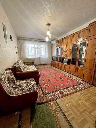 Сдам 1 комнатную большую квартиру на  левом берегу Каменское (Запорожская обл.)