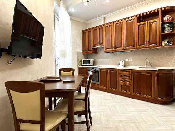 перша здача, 1-кімнатна з ремонтом, Черчилля, 43, м.Чернігівська 3 хв Kyiv