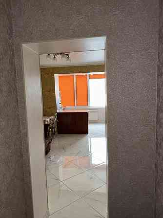 Центр , власник в оренду великогабаритну 1-кім. квартиру Луцк