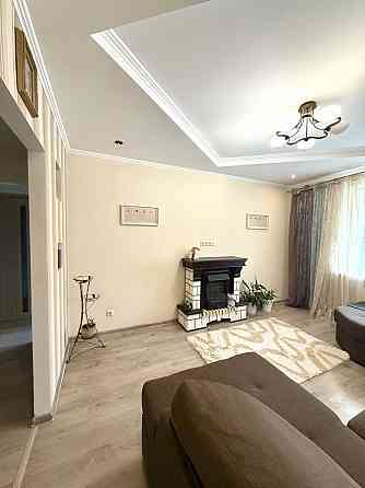 Здається 2 кімнатна квартира на пісках південний мк-н Запорожье