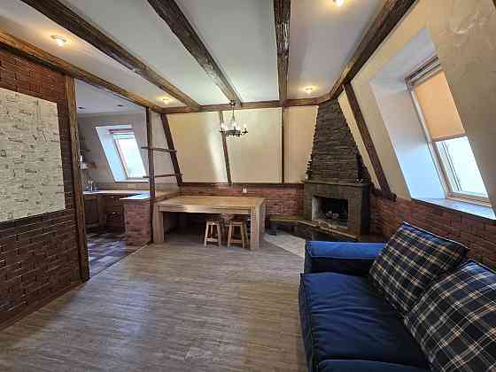 Довгострокова оренда 2к в центрі з каміном Буча