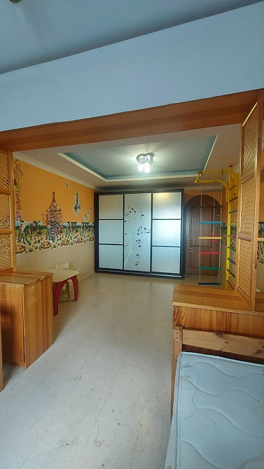 Довгострокова оренда 2к в центрі з каміном Буча - зображення 4