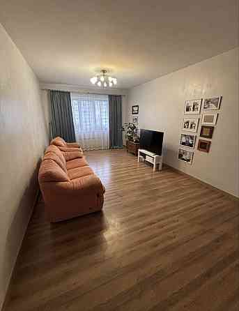 Продам 3-х комнатную квартиру Левый берег СЕРТИФИКАТ Каменское (Запорожская обл.)