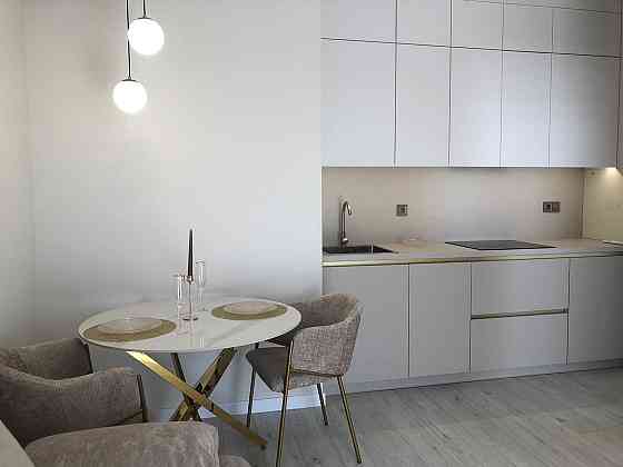 60 жемчужина, Краснова, евродвушка, вид на ипподром. Евроремонт Odesa