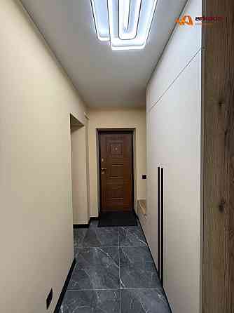 Продаю двокімнатну квартиру з терасою в центрі Богородчан. Богородчани