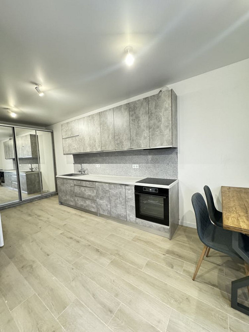 Квартира з НОВИМ ремонтом! БЕЗ % з ДВОРИКОМ Гостомель - изображение 1