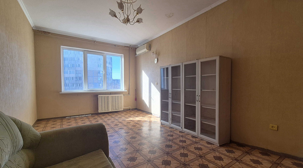 4-комн.квартира на Таирова по СУПЕР цене .Комора 4.9 кв.м. Три лоджиї Odesa - photo 2