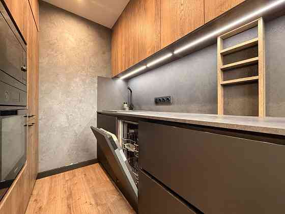 Продам 2-ух ком квартиру Дизайнерский ремонт Шевченковский район Dnipro