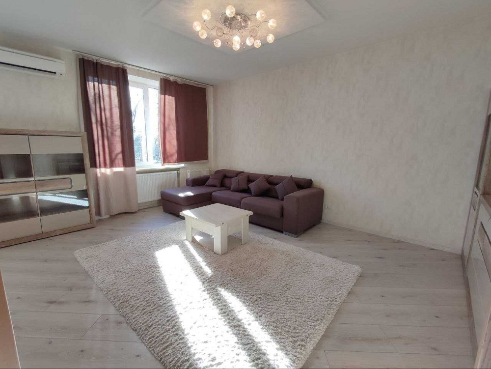 Оренда 2х кімн квартира вул. Соборна, центр, автономне опалення Rivne - photo 5