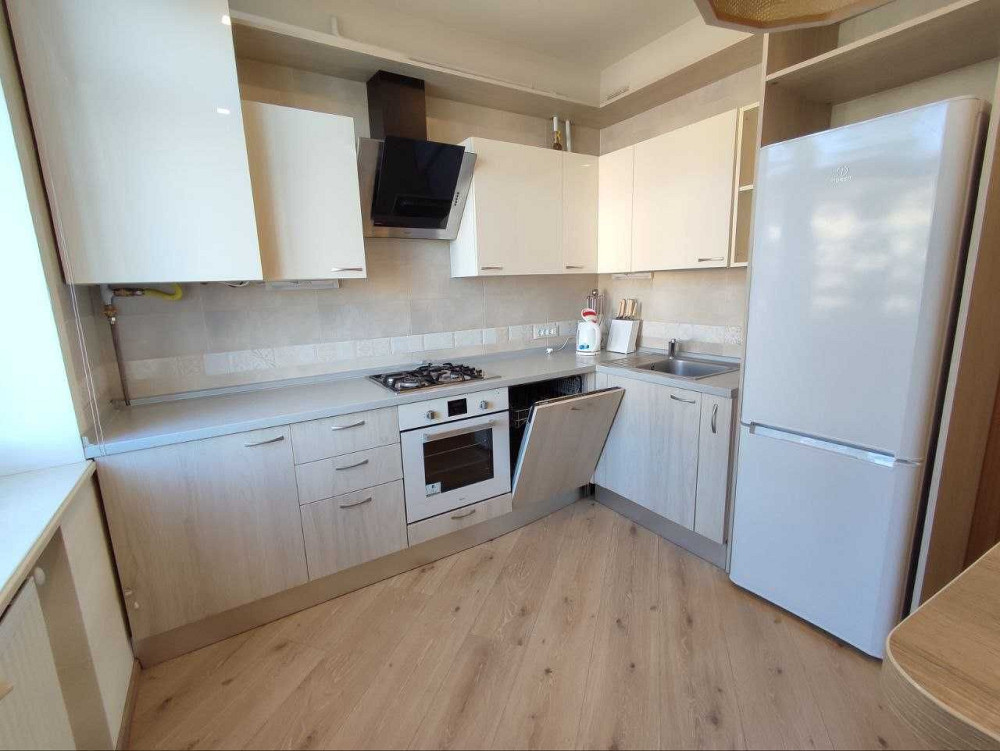 Оренда 2х кімн квартира вул. Соборна, центр, автономне опалення Rivne - photo 8