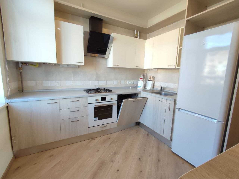 Оренда 2х кімн квартира вул. Соборна, центр, автономне опалення Rivne - photo 3