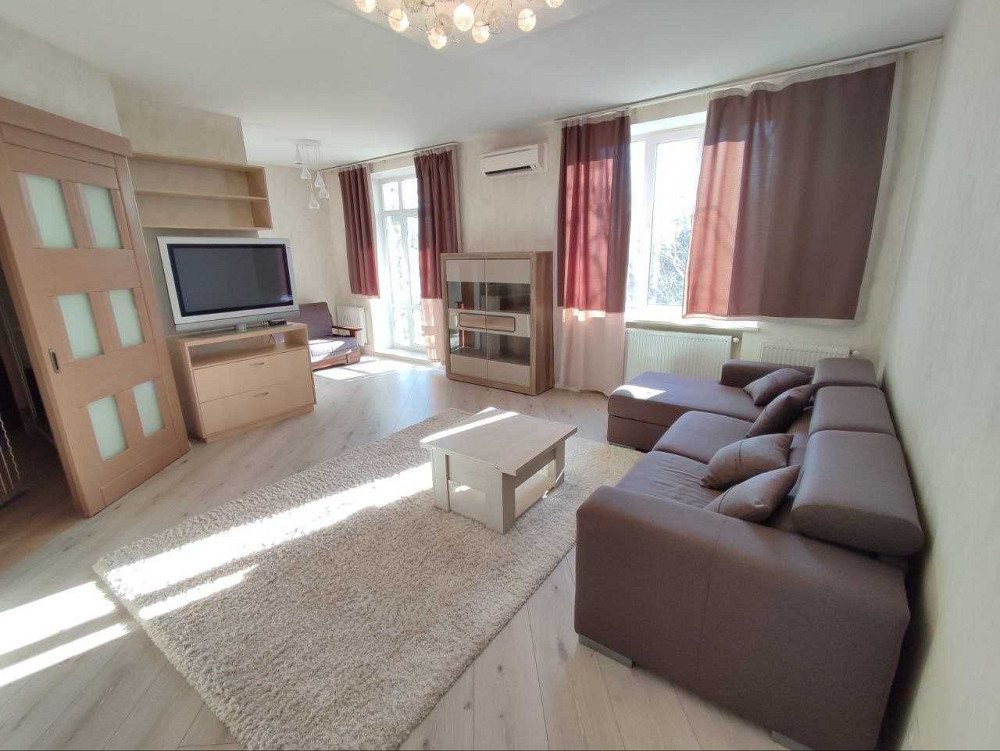 Оренда 2х кімн квартира вул. Соборна, центр, автономне опалення Rivne - photo 2