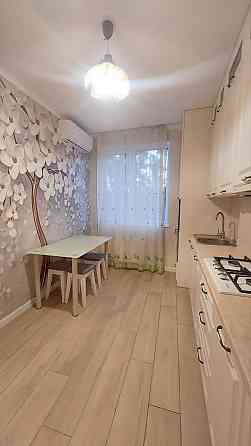 Довгострокова оренда 2к квартири на Прорезній з видом на сосни Буча