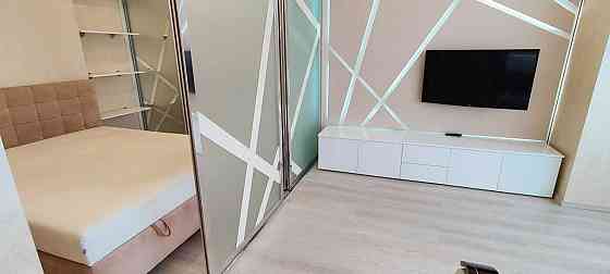 Без%  Люкс квартира Глушкова 9д Kyiv