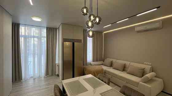 Продаж 2-кімнатної квартири з ремонтом у престижній локації, с. Гатне Hatne