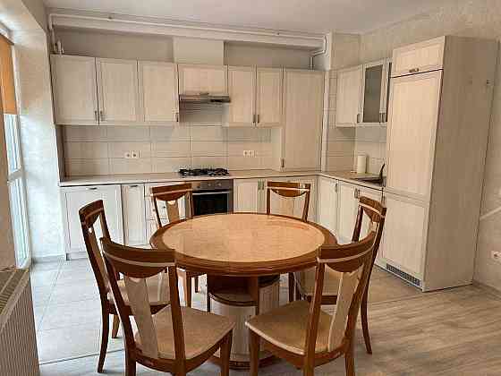 Оренда 2-рівневої кв. по вул. Джерельна в  ЖК Бельгійське Містечко Львів