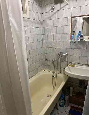 Продам, 4-х к квартиру, 3/5, Одесская Запорожье