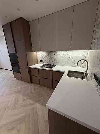 Цертр  Ірпеня! 2кКвартира з новим ремонтом! Біля школи та садочка! Ірпінь