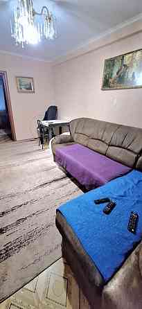 Продам 2 КВ.по ул.Энтузиастов(район 92 школы)2/5.ремонт.16500 у.е.торг Запорожье