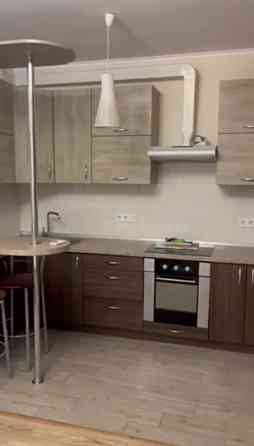 Оренда 1-к.кв. Паркові Озера, вул.Воскресенська 18, генератор Kyiv