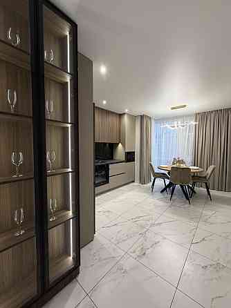 двокімнатна в обжитій новобудові в центрі Івано-Франківськ