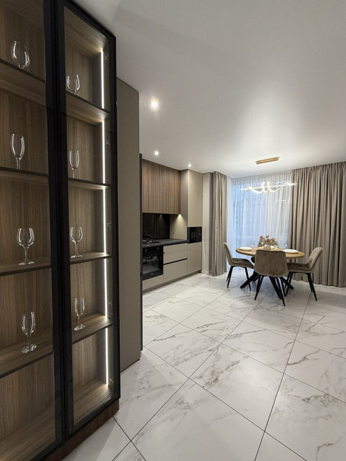 двокімнатна в обжитій новобудові в центрі Івано-Франківськ - зображення 1